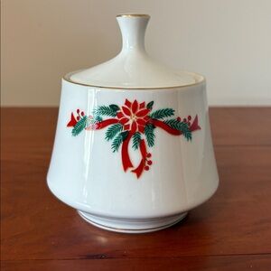 Fairfield Fine China Sugar Bowl poinsettia & Ribbon Vtg